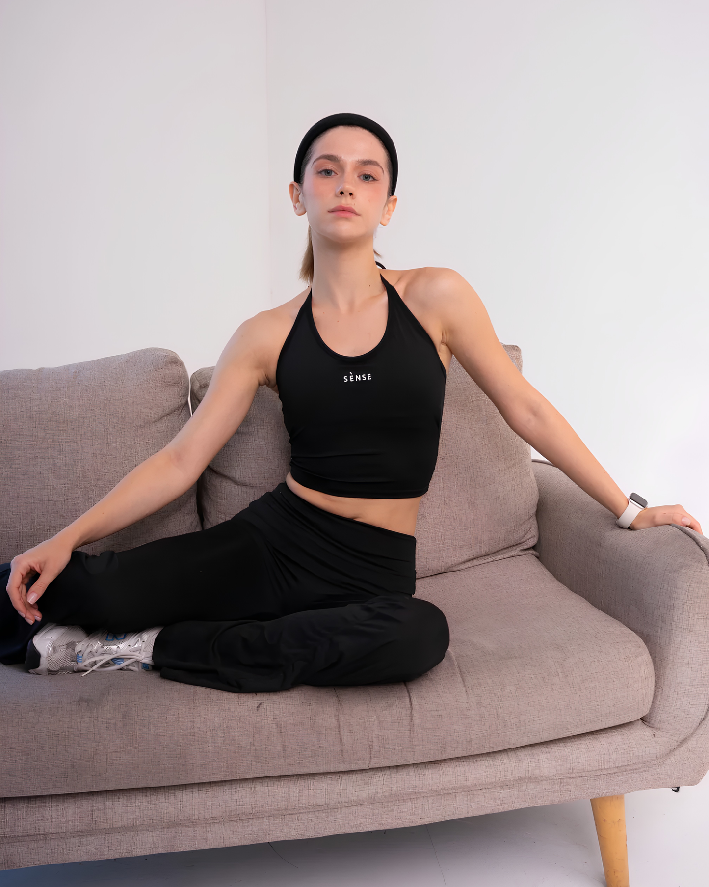 CLOUDFORM GLOW FLARE PANTS BLACK