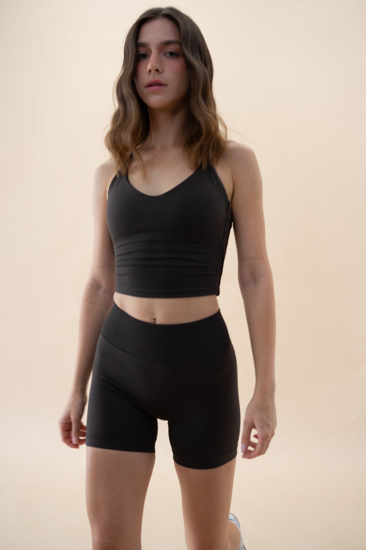 SEAMLESS GLOW FEMMA  SHORT PANTS BROWN