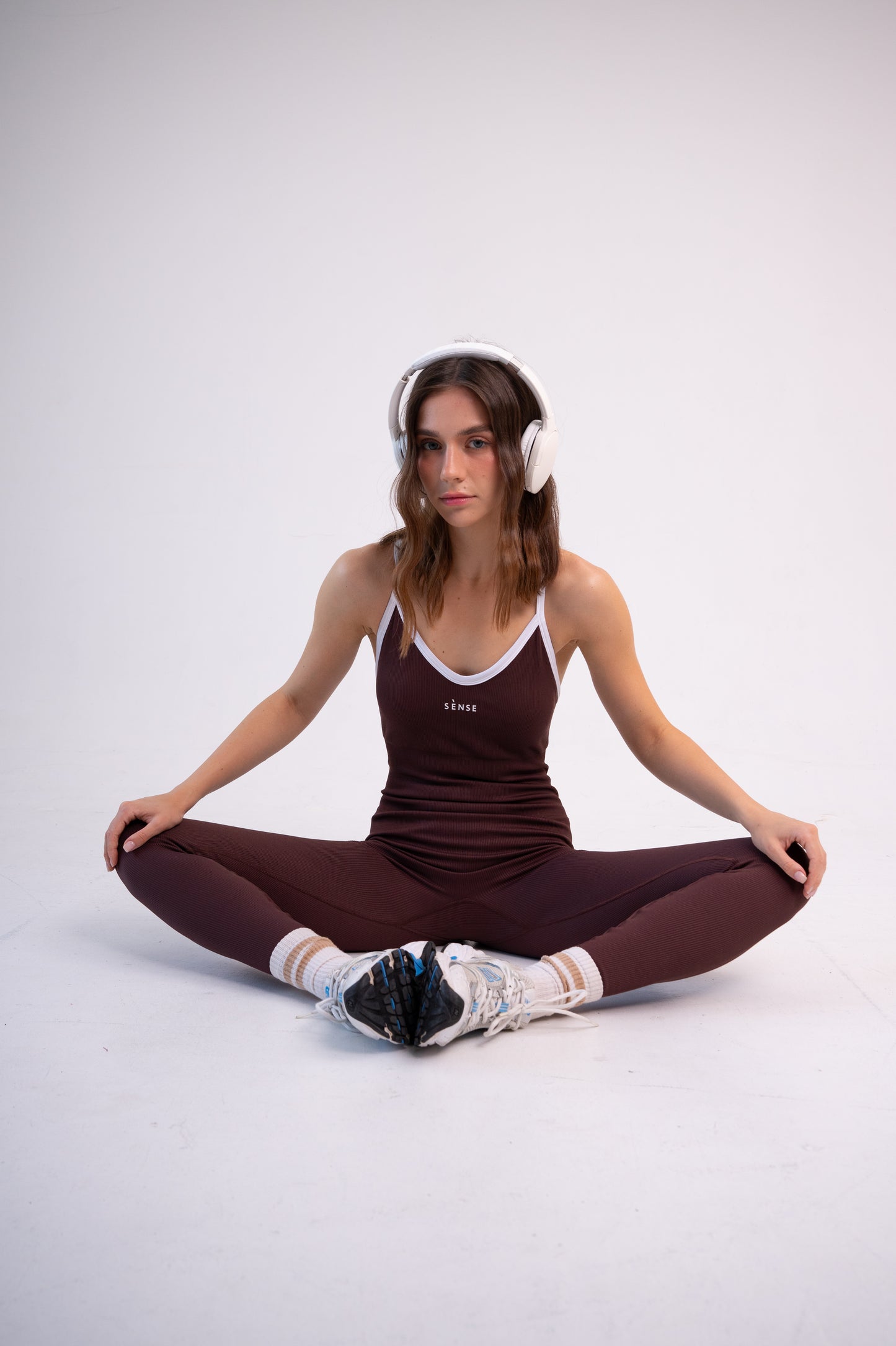 SEAMLESS GLOW LUXE JUMPSUIT BROWN