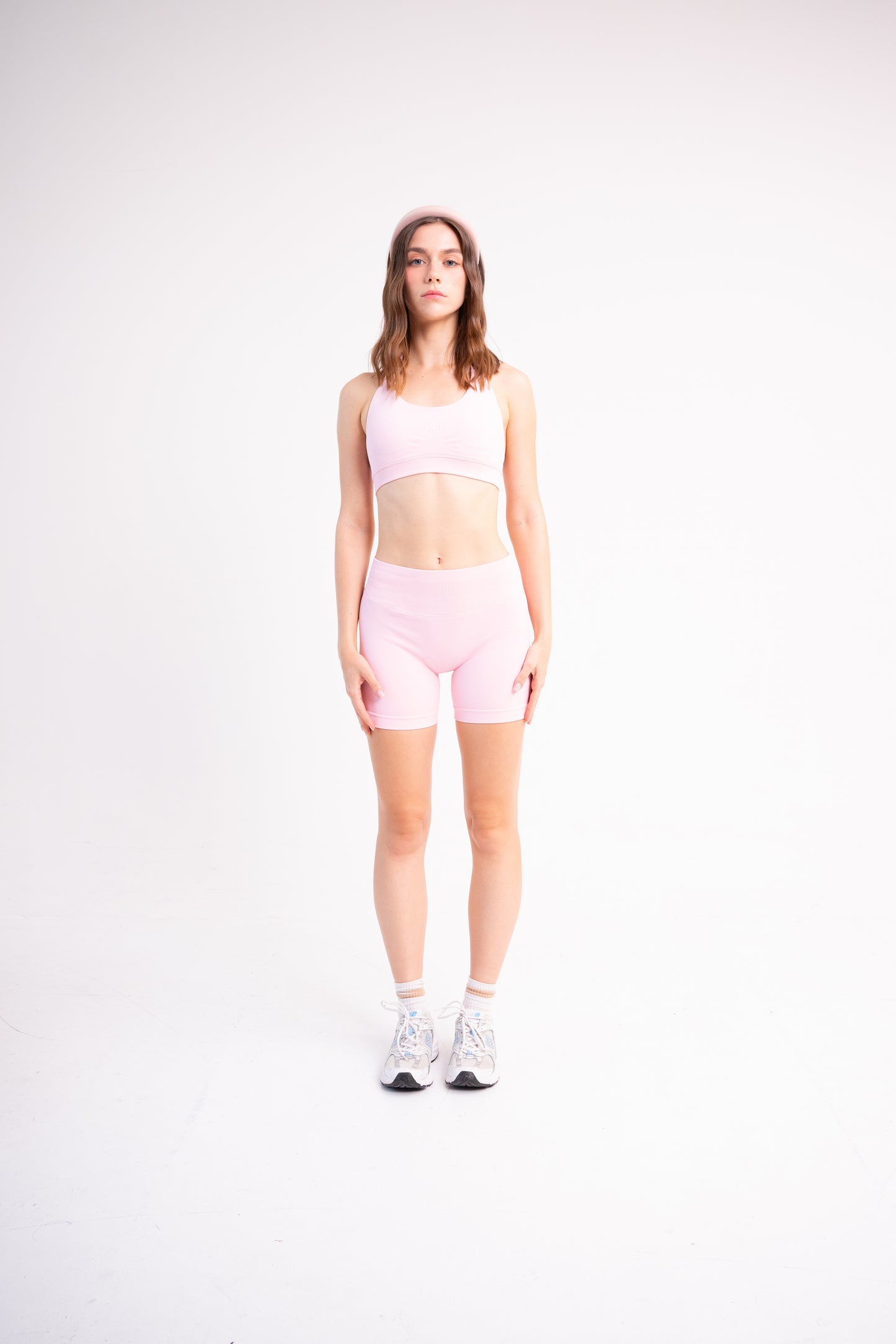 SEAMLESS GLOW SHORT PANTS BABY PINK