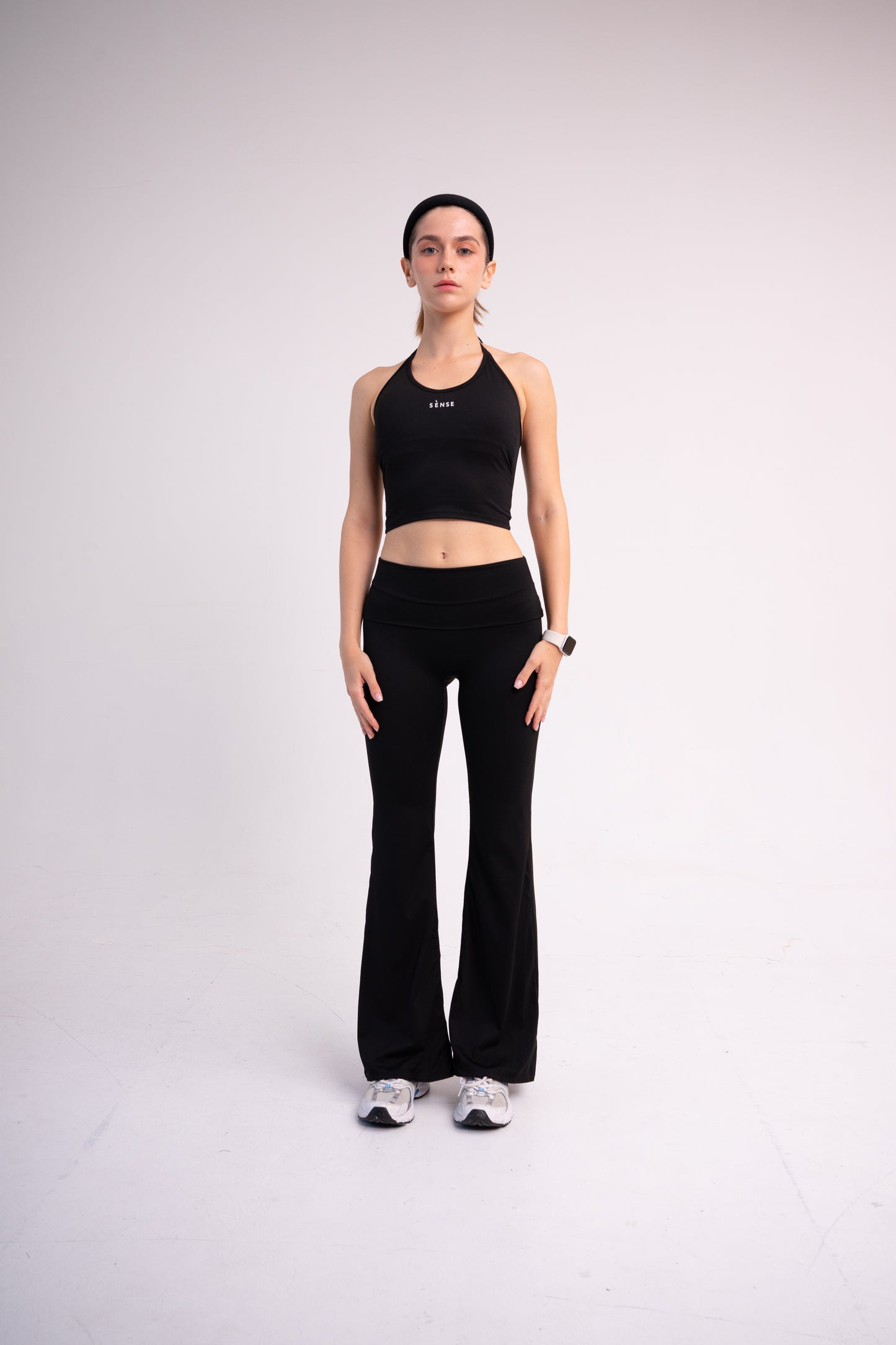 CLOUDFORM GLOW TANK BLACK